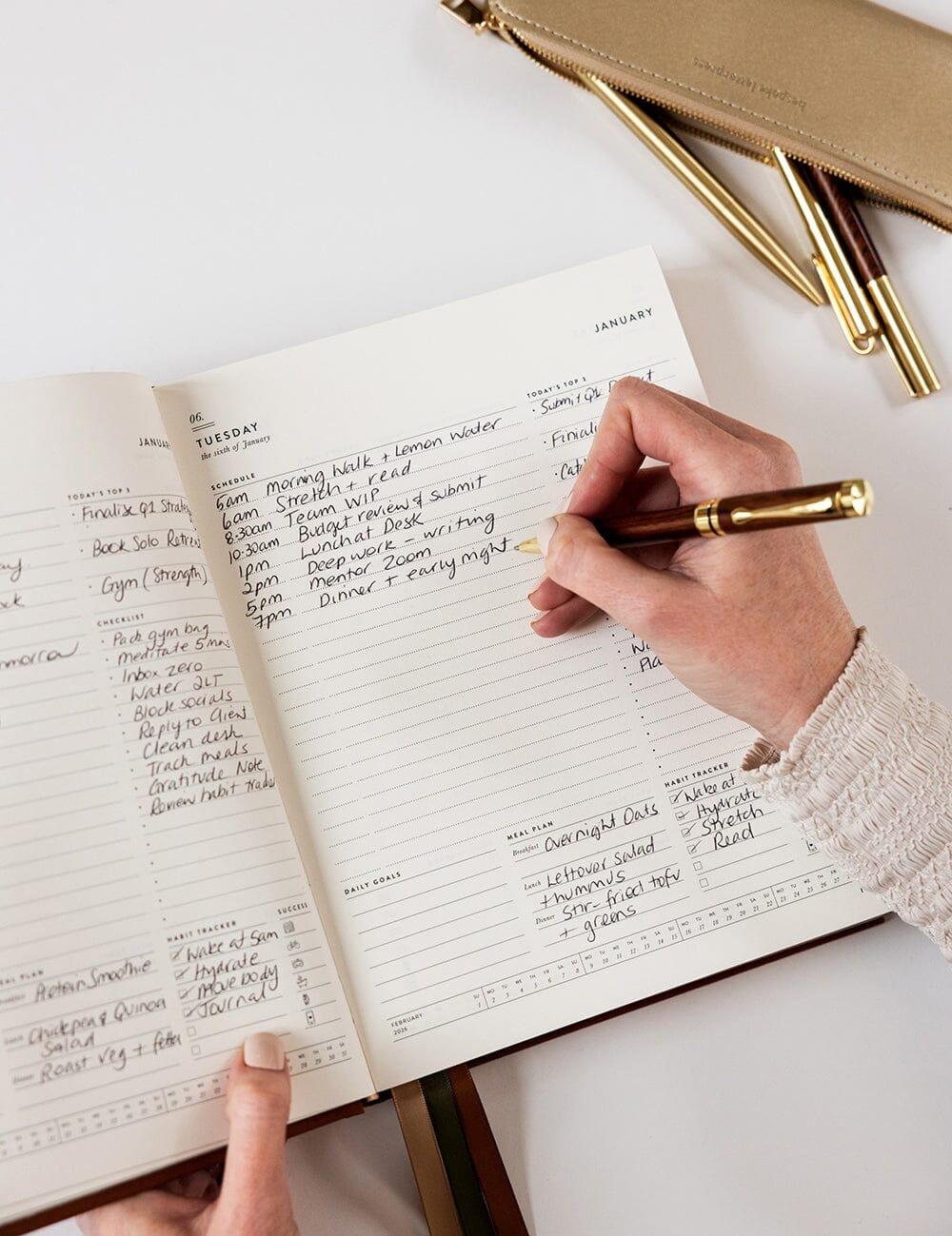 2026 Day to a Page Large Linen Bound Planner - Bronze - Pure Apotheca
