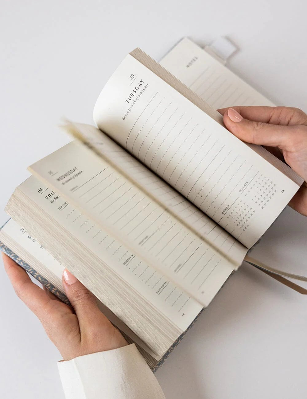 2026 Day to a Page Linen Bound Planner - Frost Bramble - Pure Apotheca