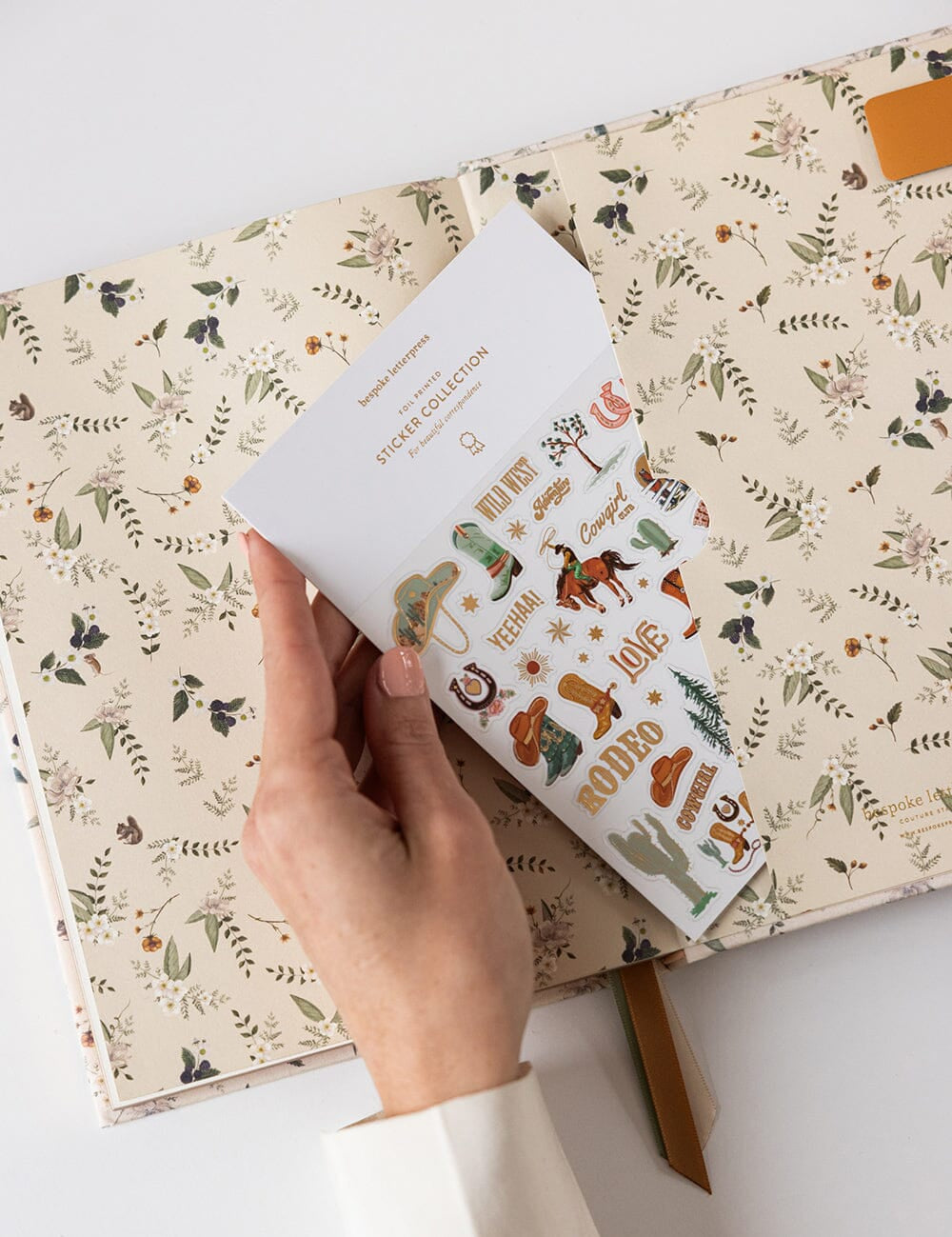 2026 Desktop Linen Bound Planner - Button Fern - Pure Apotheca