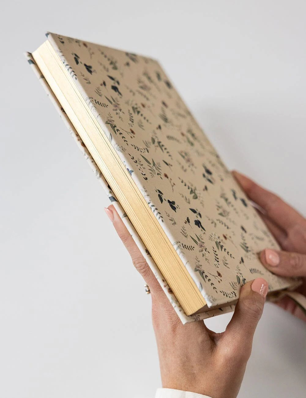 2026 Desktop Linen Bound Planner - Button Fern - Pure Apotheca