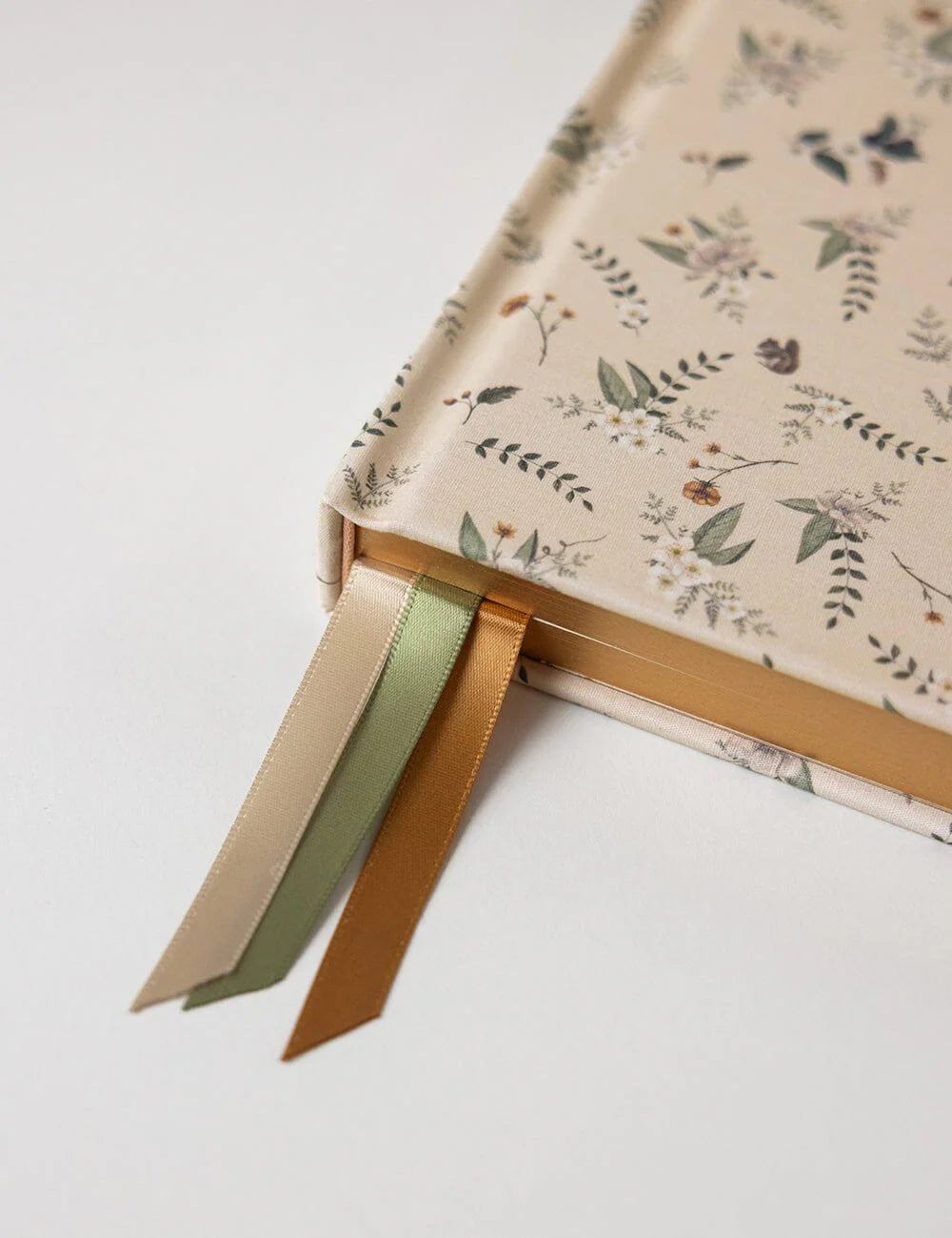 2026 Desktop Linen Bound Planner - Button Fern - Pure Apotheca