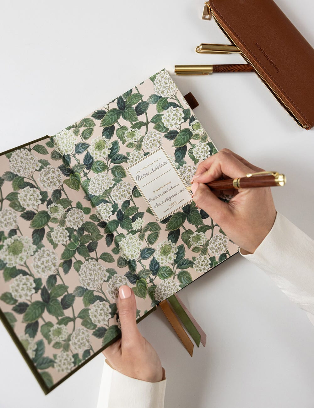 2026 Desktop Linen Bound Planner - Hunter Green - Pure Apotheca