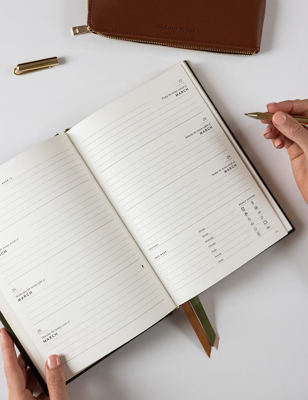 2026 Desktop Linen Bound Planner - Hunter Green - Pure Apotheca