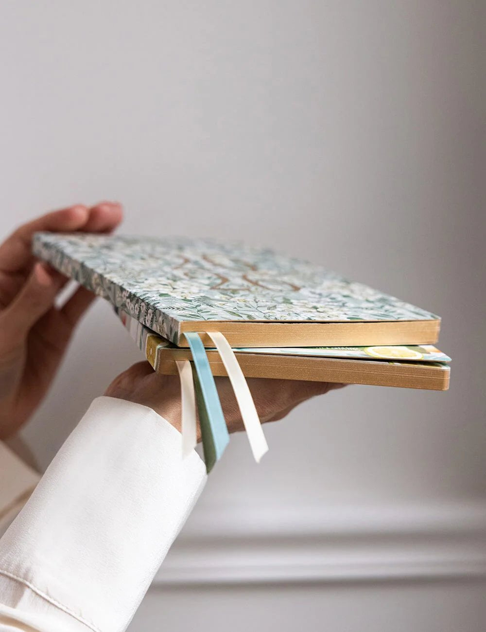 2026 Weekly Planner Notebook - Ivory Garden - Pure Apotheca