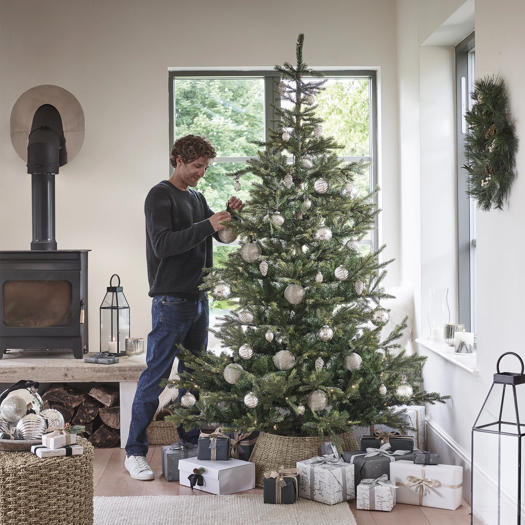 5.5 FT GRAND SPRUCE TREE - 400 LED - Pure Apotheca