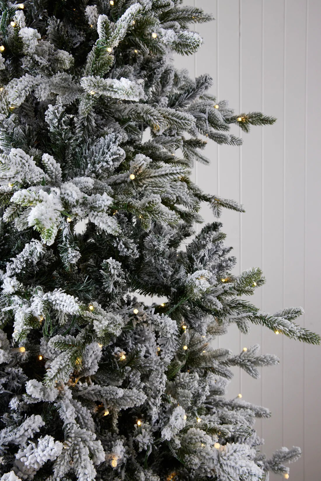 9 FT NORWEGIAN PINE SNOW TREE - 1220 LED - Pure Apotheca