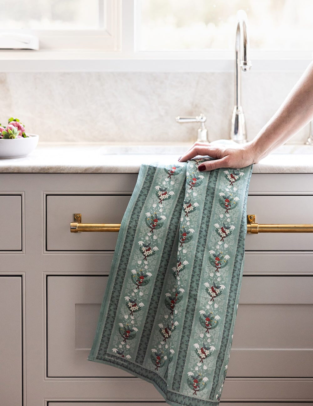 Christmas Songbirds Tea towel - Pure Apotheca