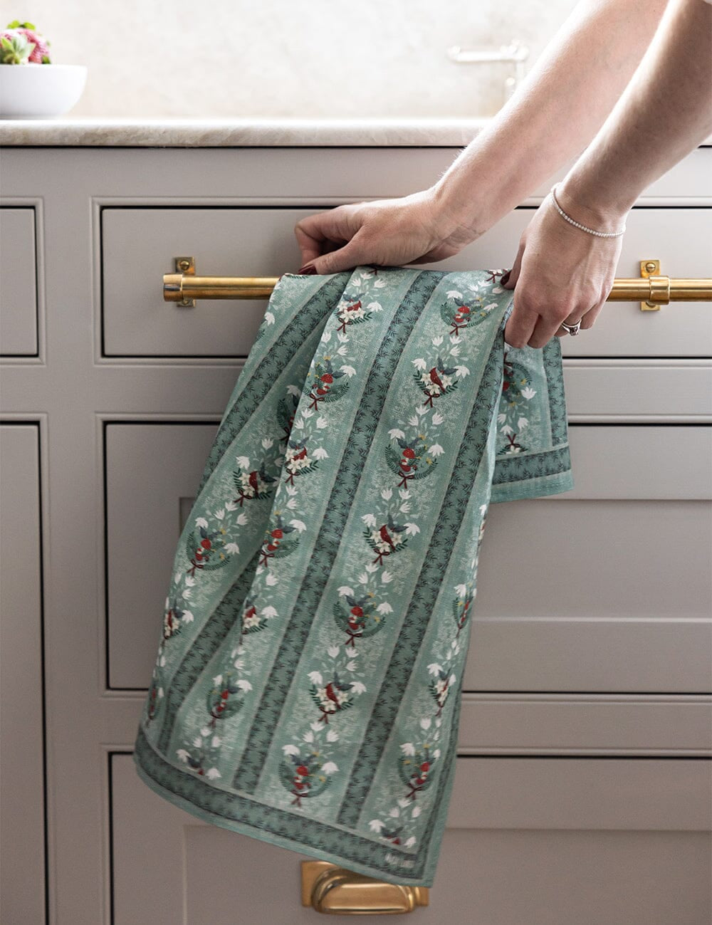 Christmas Songbirds Tea towel - Pure Apotheca