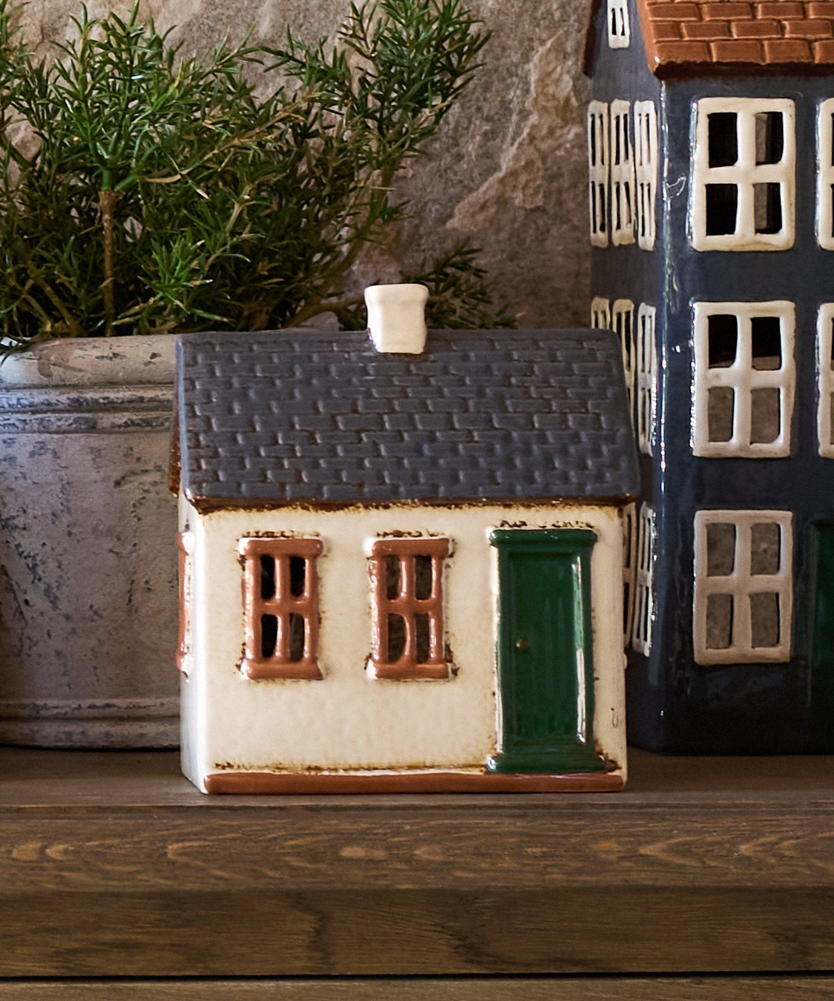 Cotswolds Country Tea Light Homestead - Pure Apotheca