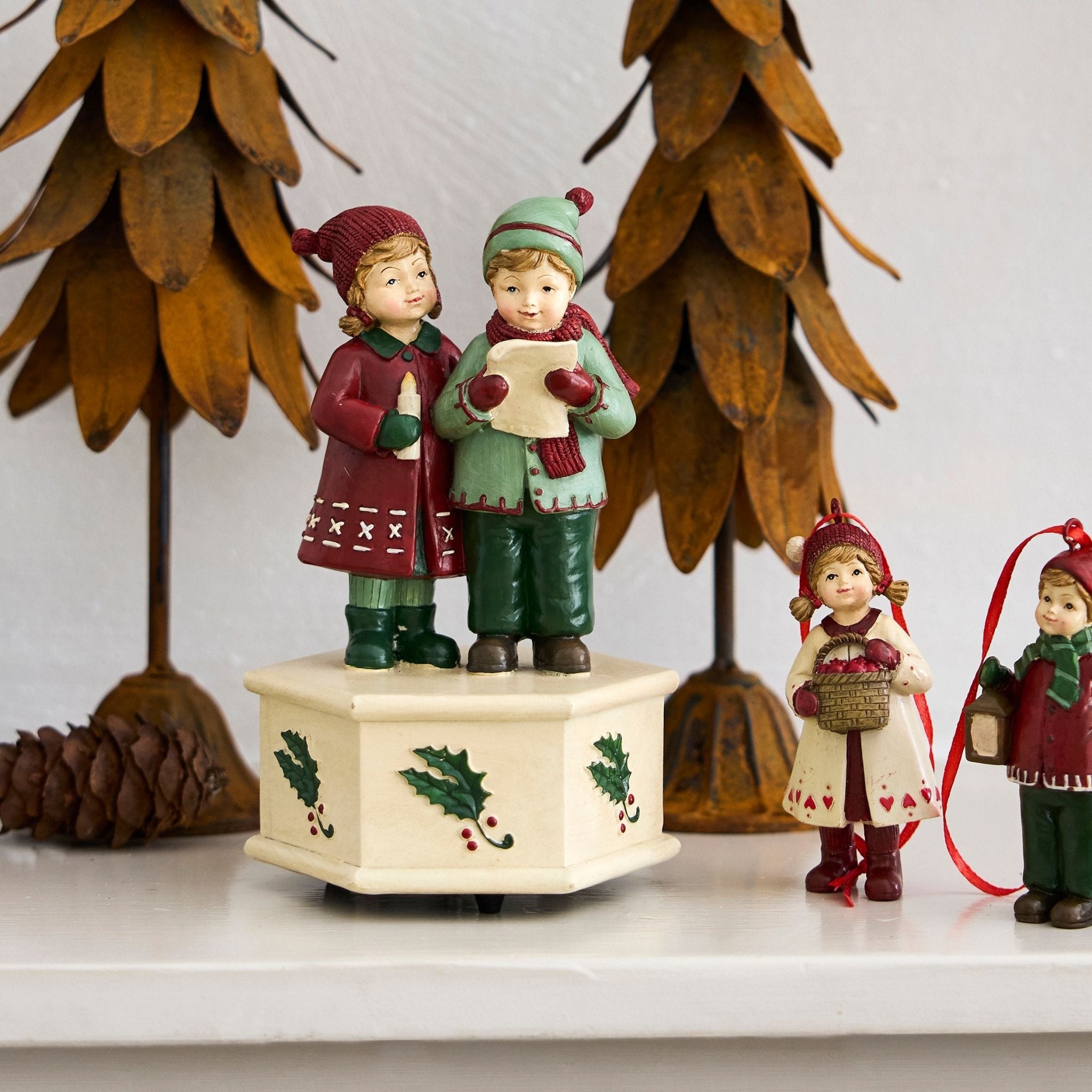 Elsa Hanging Decoration - Pure Apotheca