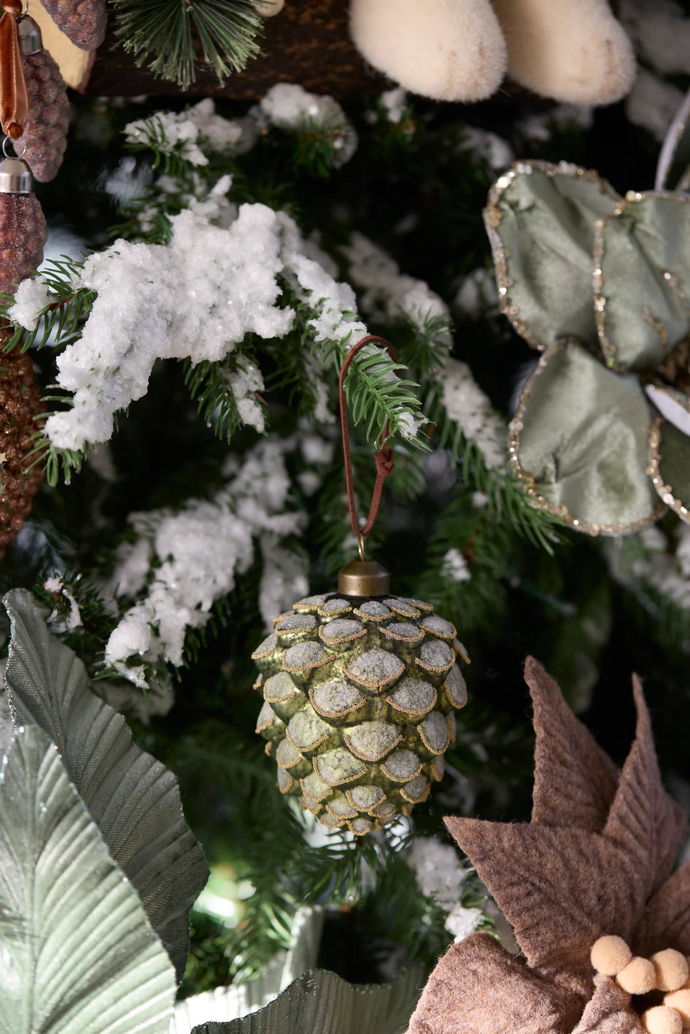 FROSTED GREEN PINECONE BAUBLE - Pure Apotheca