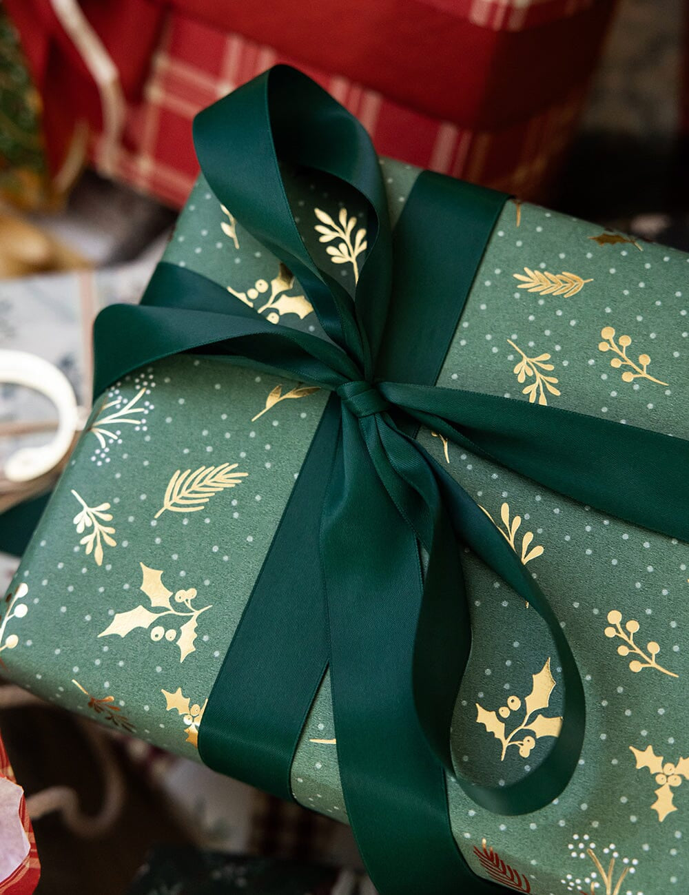 Golden Holly (Gold Foil) Gift Wrap Roll 3m - Pure Apotheca