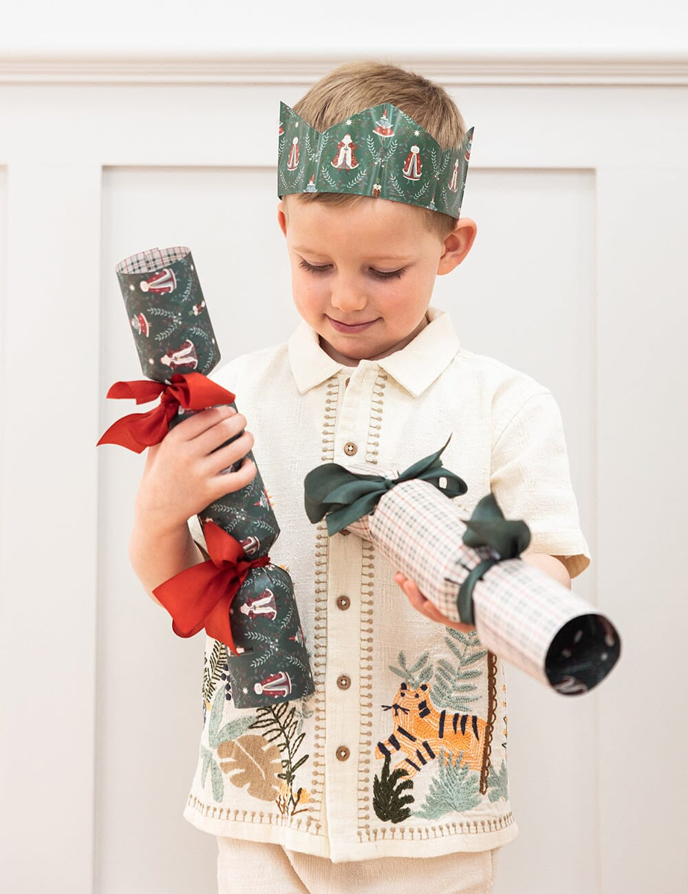 10 Pack Christmas Cracker Kit - Mr & Mrs Claus - Pure Apotheca