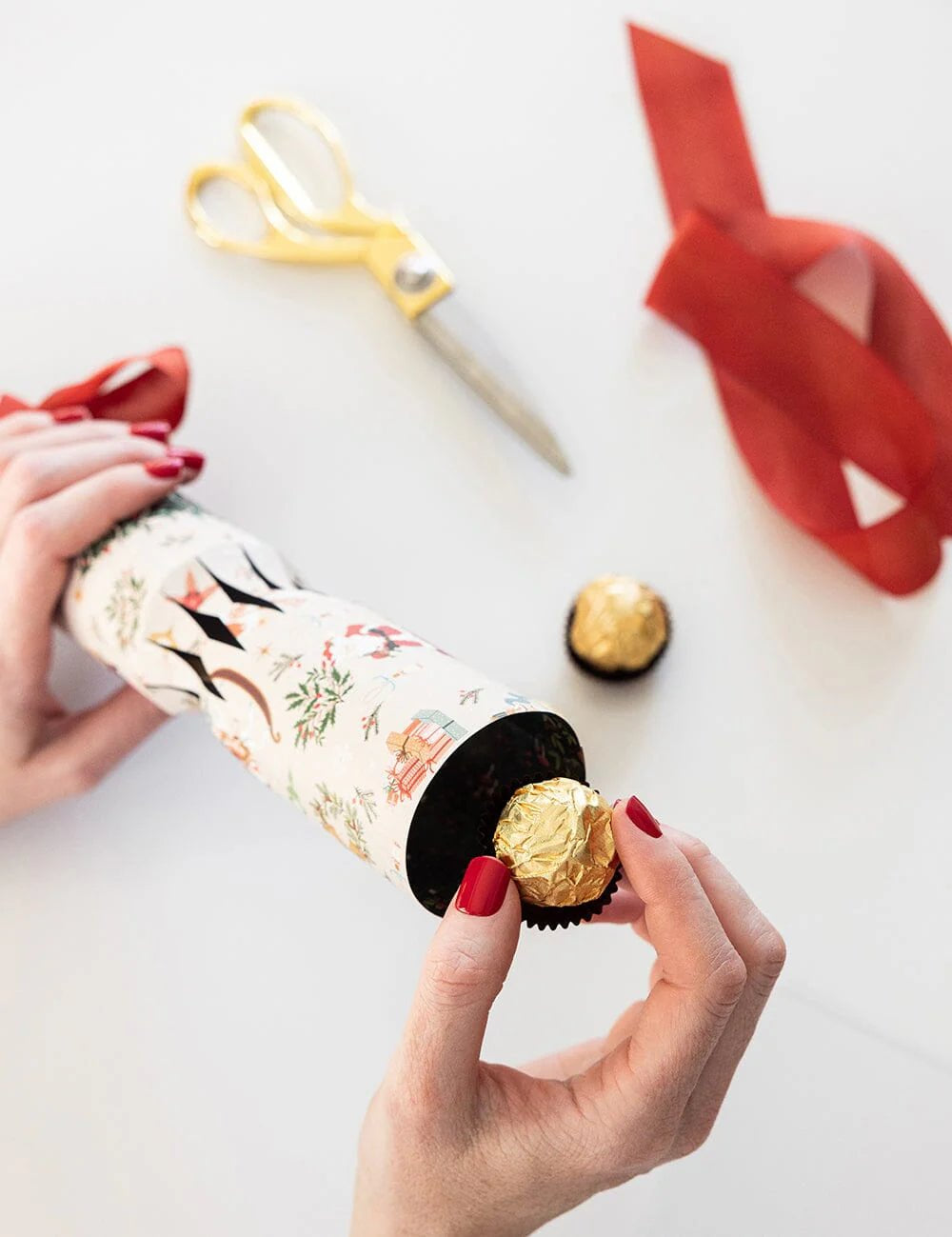 10pk Christmas Cracker Kit - Jolly Santa - Pure Apotheca