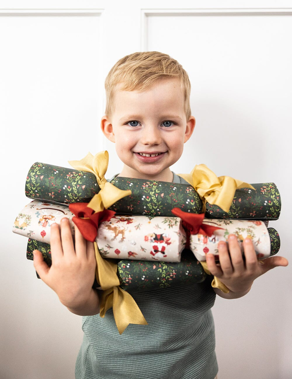 10pk Christmas Cracker Kit - Jolly Santa - Pure Apotheca