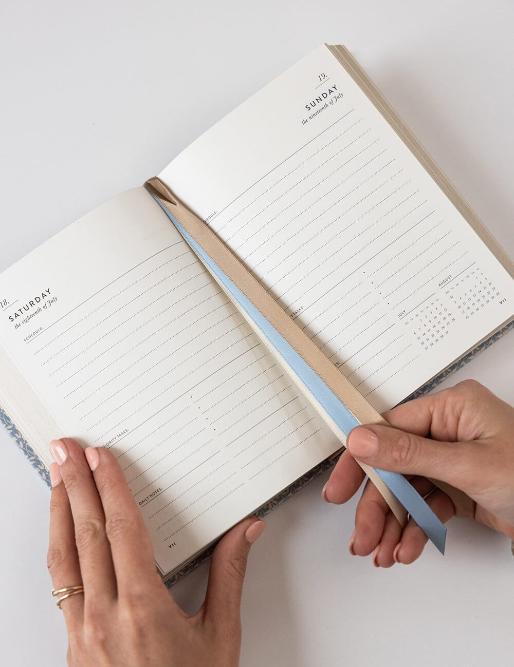 2026 Day to a Page Linen Bound Planner - Frost Bramble - Pure Apotheca