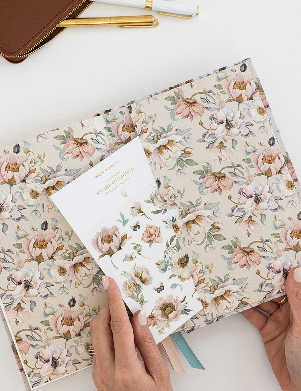 2027 Teachers Desktop Planner - Ashbourne Garden - Pure Apotheca