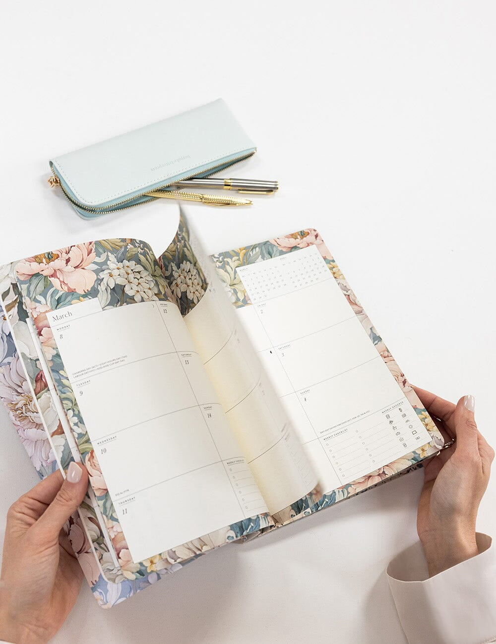 2027 Weekly Calendar Notebook - Pure Apotheca