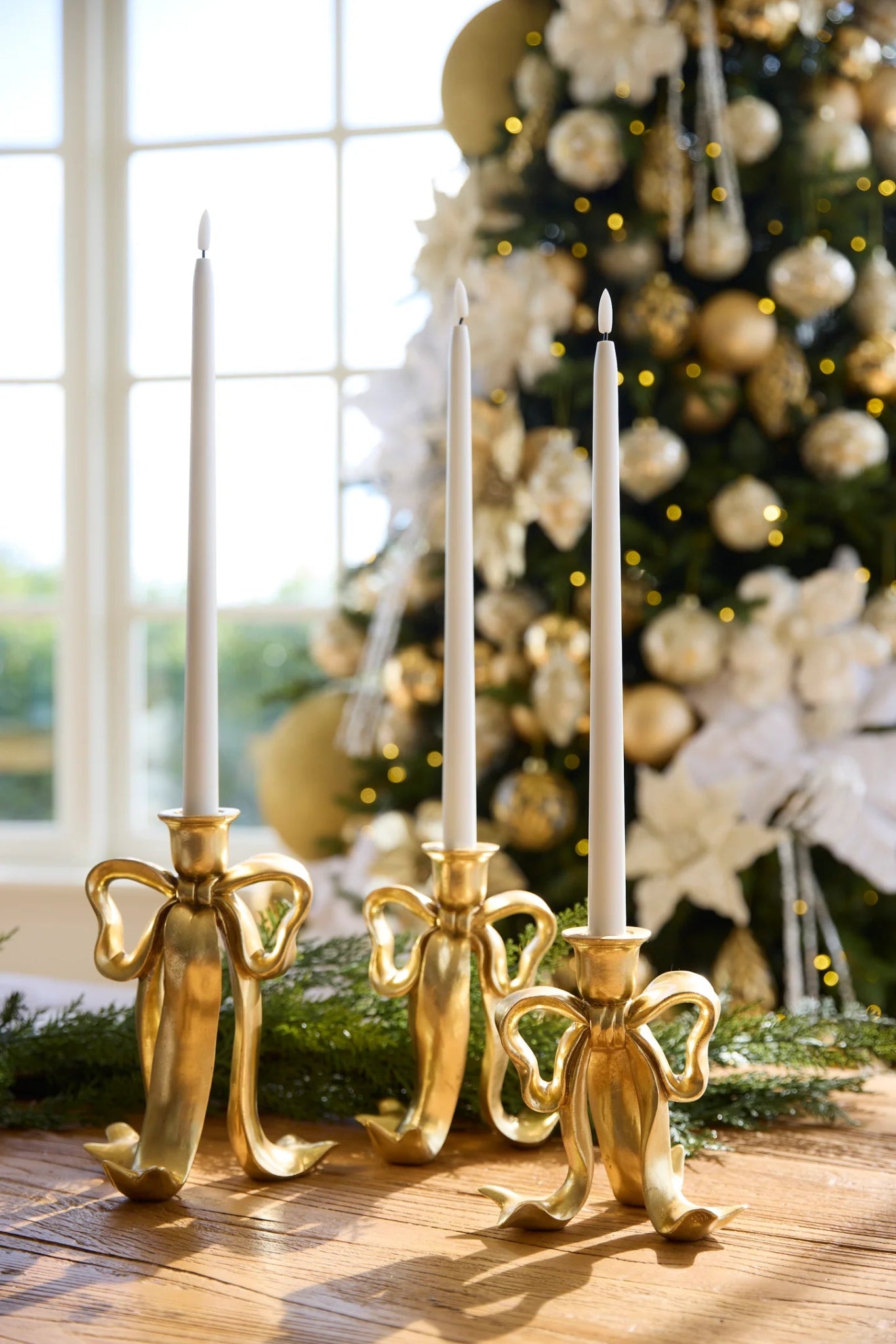 23 CM GILDED BOW CANDLE HOLDER - Pure Apotheca