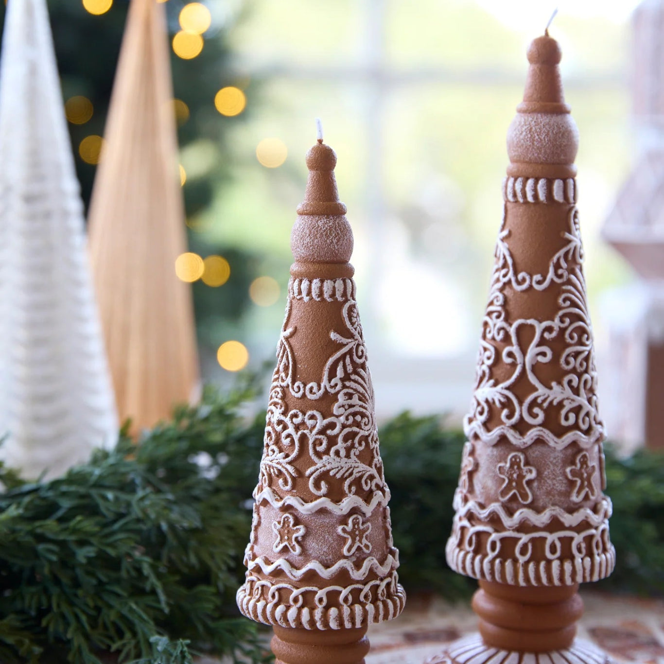 25.5 CM EMBOSSED GINGERBREAD CANDLE - Pure Apotheca