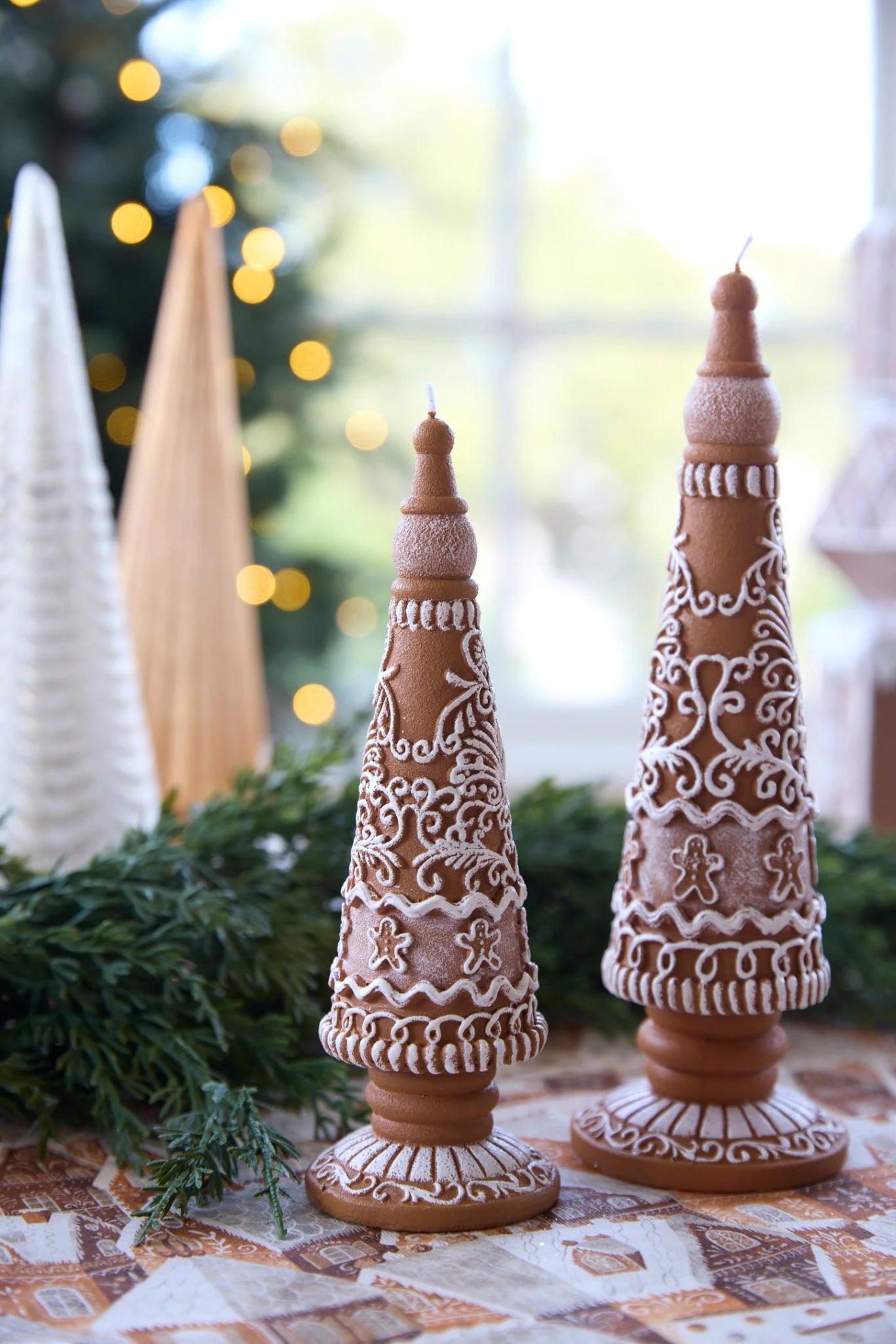 25.5 CM EMBOSSED GINGERBREAD CANDLE - Pure Apotheca