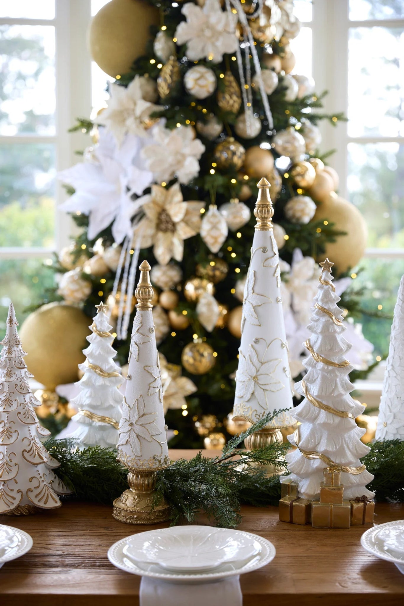 49 CM ELABORATE POINSETTIA TREE - Pure Apotheca