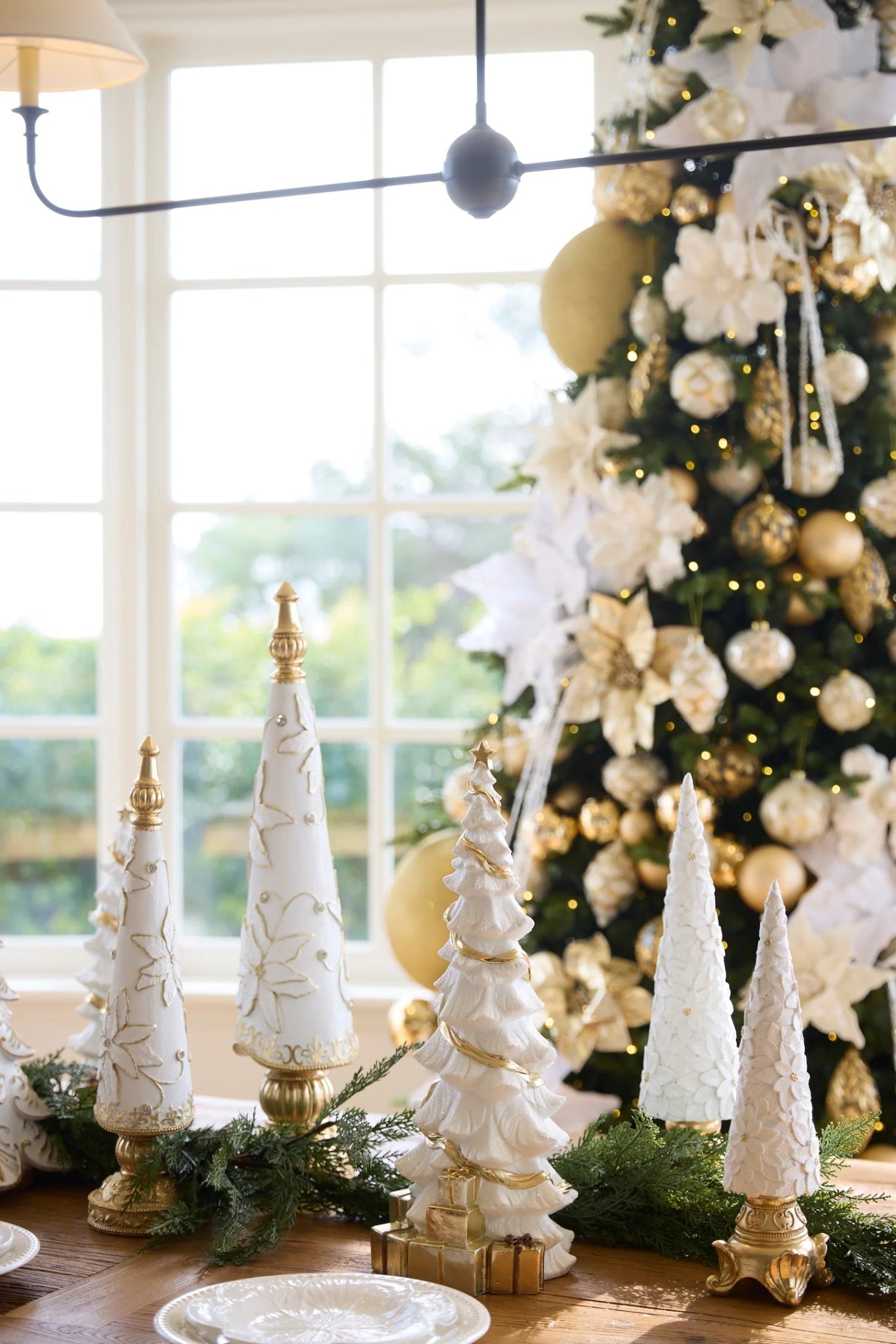 49.5 CM CLASSICAL TREE WITH GIFTS - Pure Apotheca