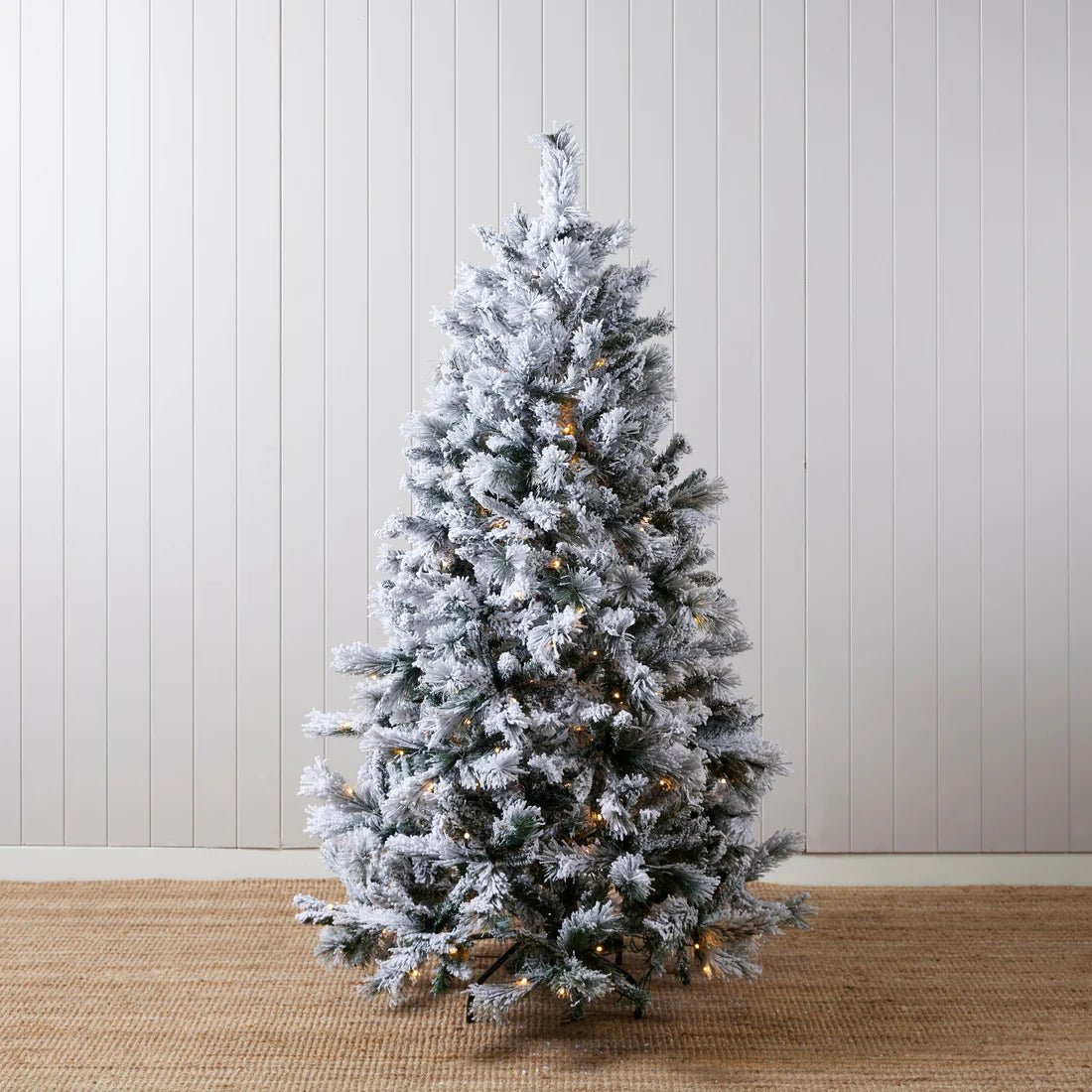 5.5 FT DOUGLAS FIR SNOW TREE - 230 LED - Pure Apotheca
