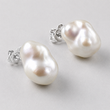 Dove Keshi Pearl Studs