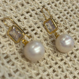 Hailey Crystal & Pearl Gold Hook Earring