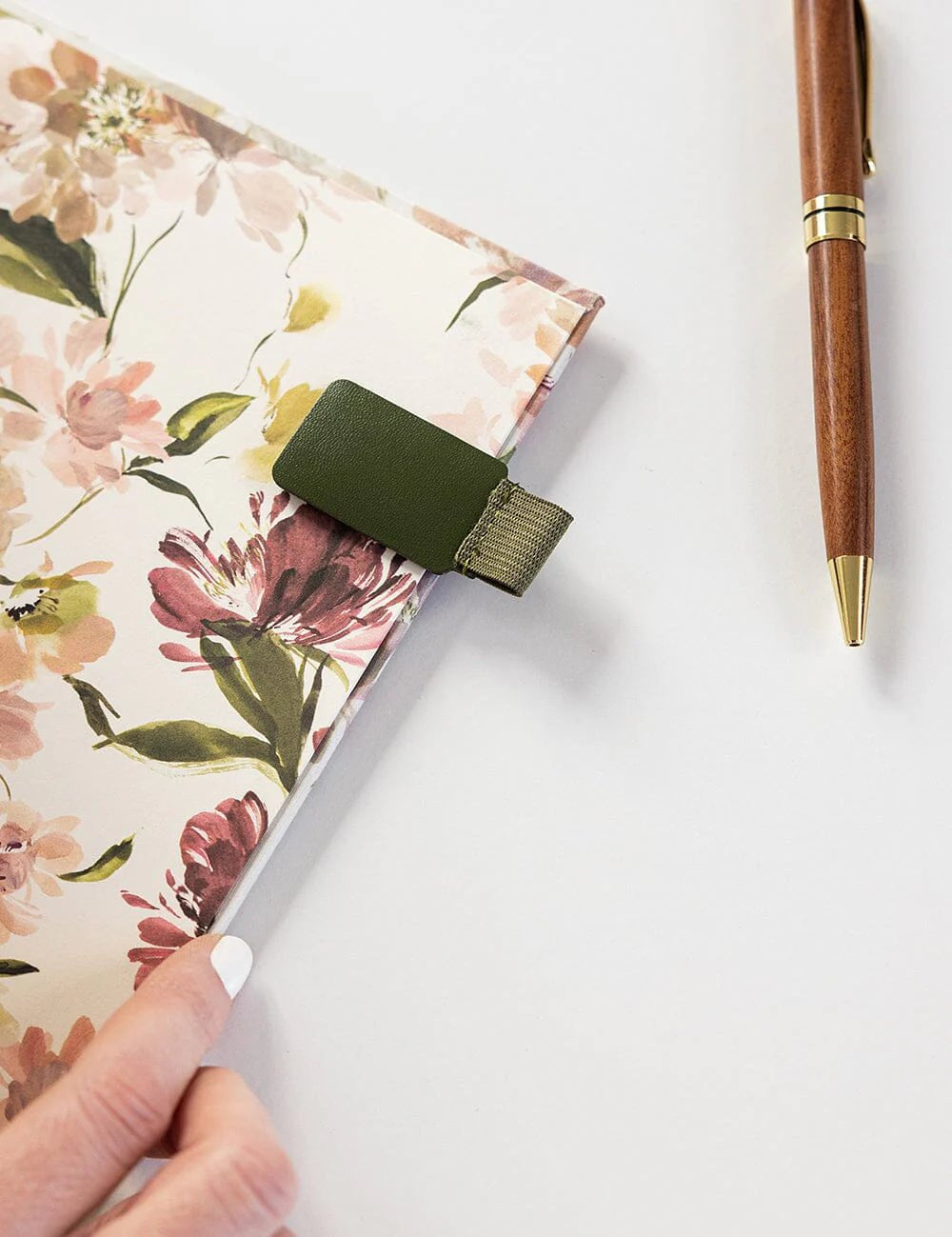 Adhesive Rectangle Pen Loop - Olive Green - Pure Apotheca