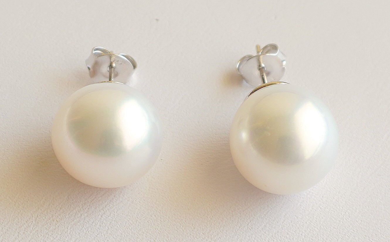 Bailey Pearl Studs - Pure Apotheca