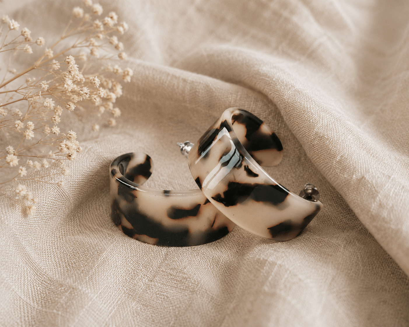 Beige Tortoise Shell Wide Hoop Earring - Pure Apotheca