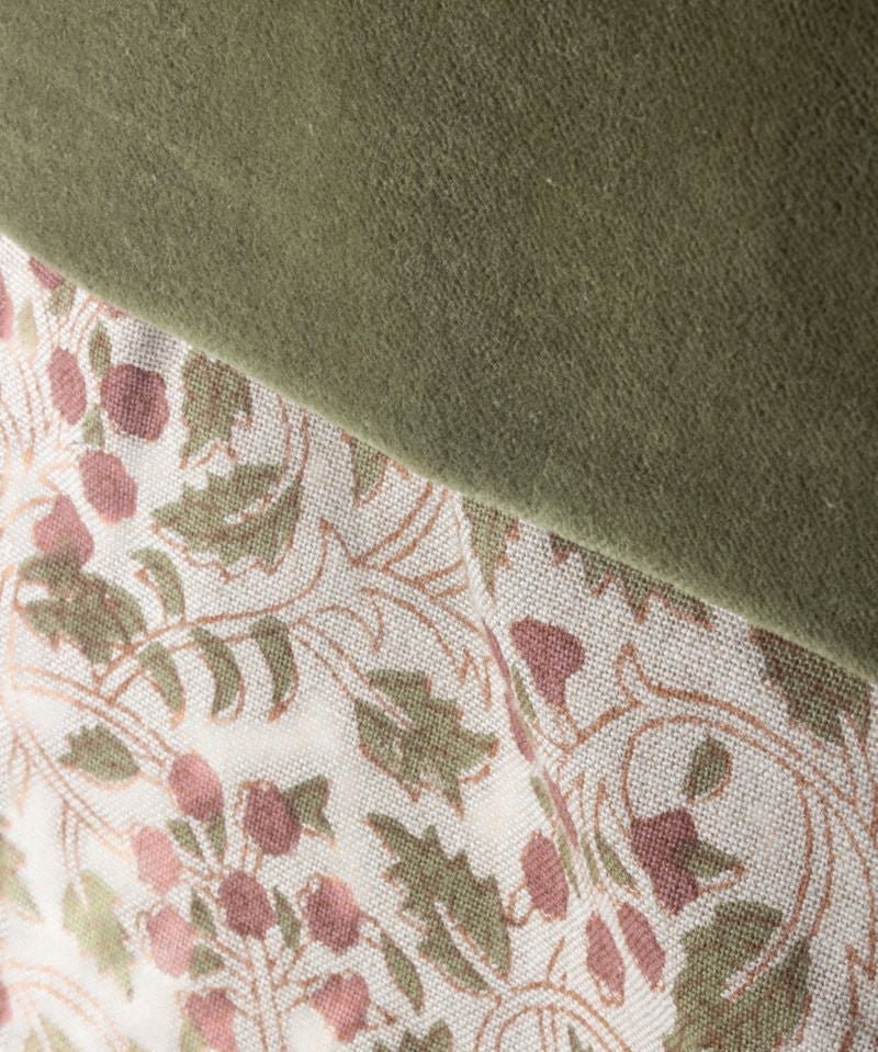 Berry and Vine Stocking Velvet - Pure Apotheca