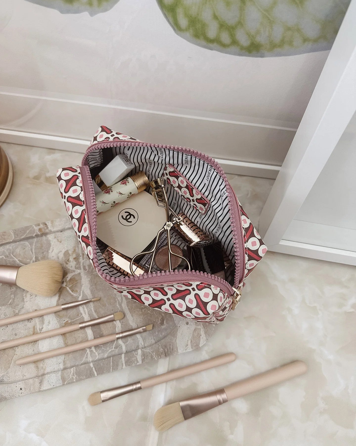 Brianna Makeup Bag Retro Pink - Pure Apotheca