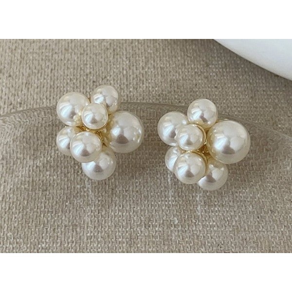 Bubbles Pearl Studs - Pure Apotheca