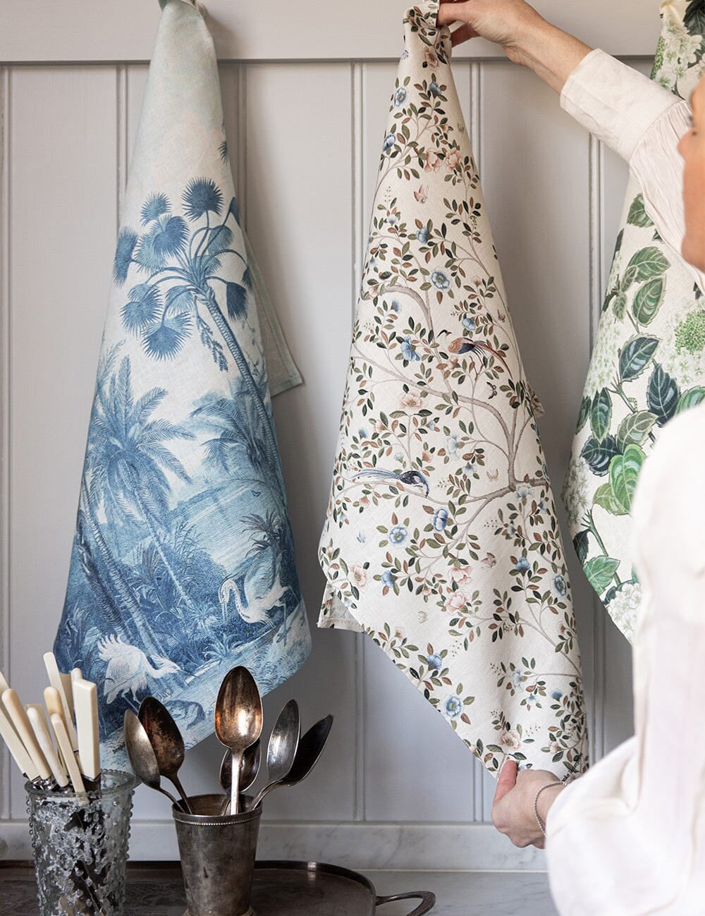 Camellia Tree Linen Tea Towel - Pure Apotheca