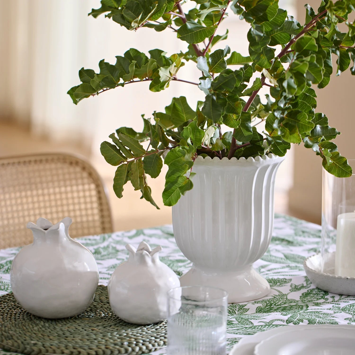 CASSIE WHITE PEDESTAL VASE - Pure Apotheca