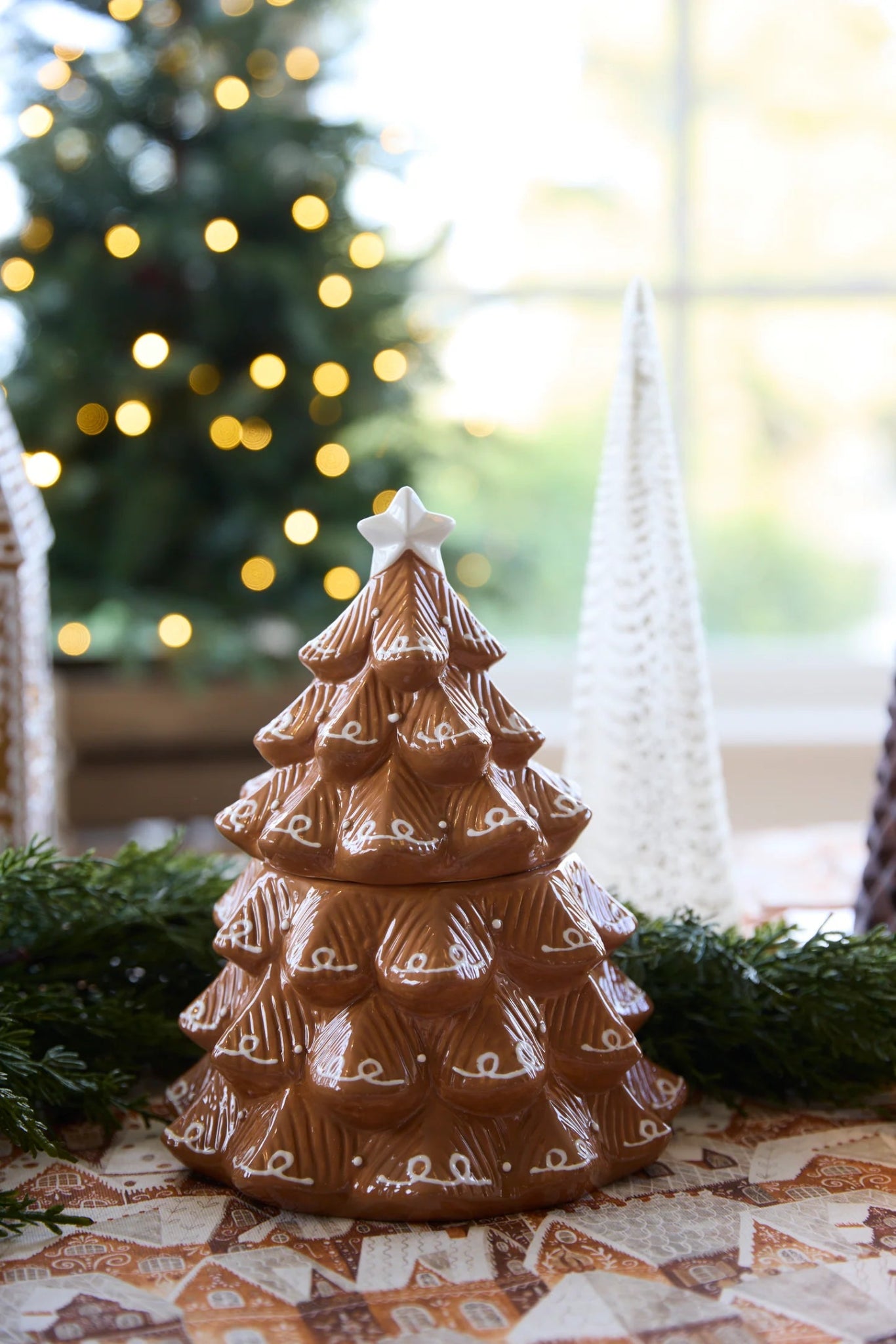 CERAMIC GINGERBREAD TREE COOKIE JAR - Pure Apotheca