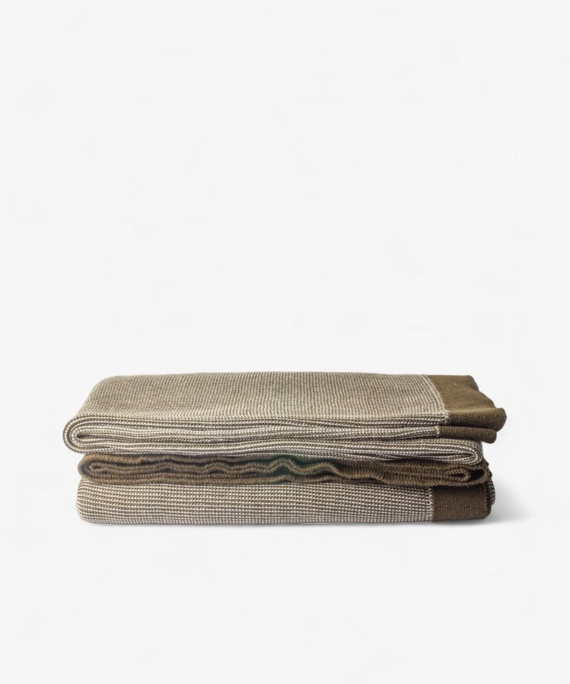 Chester Throw Olive 170x150cm - Pure Apotheca