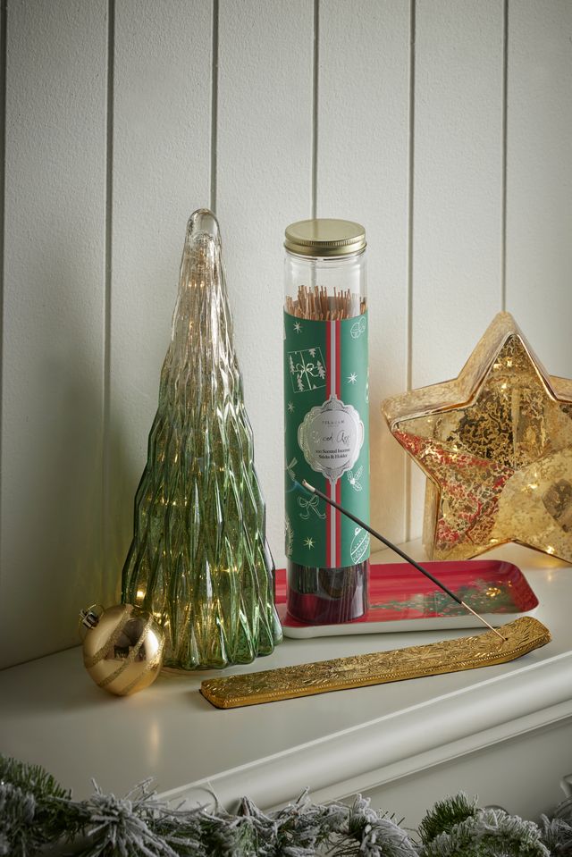 Christmas Cheer Scented Incense w/Holder 100pc - Spiced Apple - Pure Apotheca