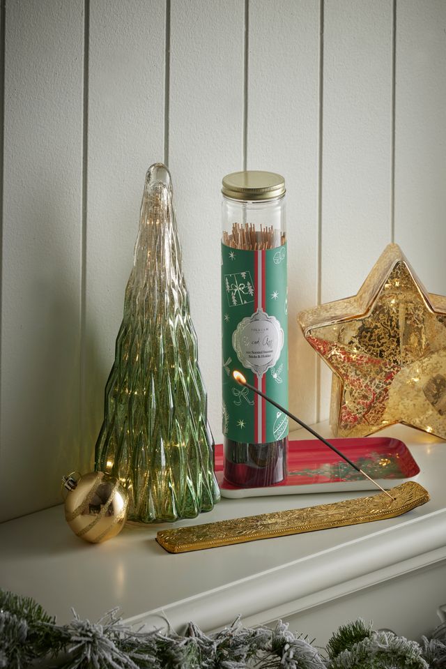 Christmas Cheer Scented Incense w/Holder 100pc - Spiced Apple - Pure Apotheca