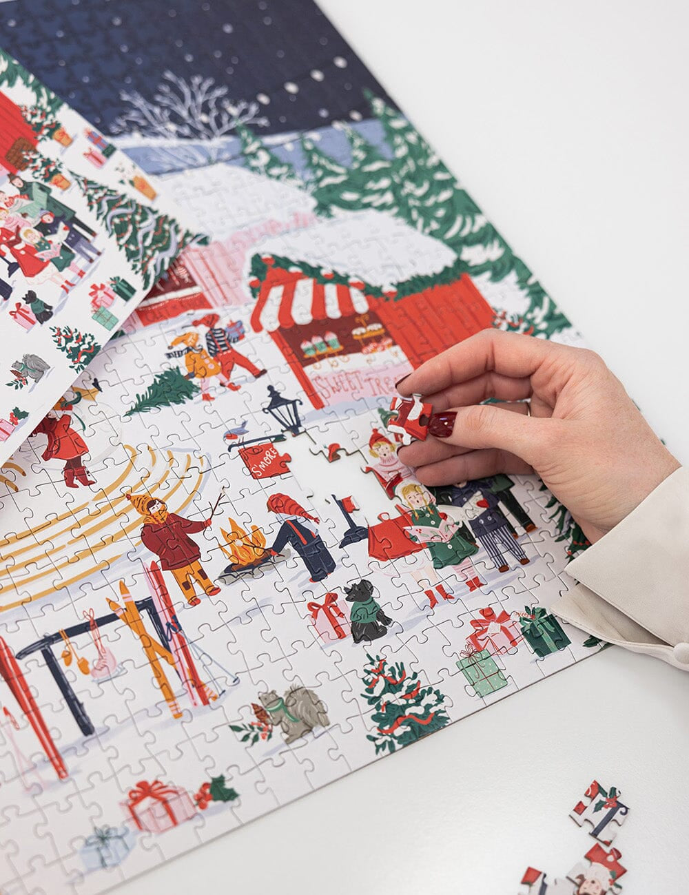 Christmas Market 1000pc Puzzle - Pure Apotheca