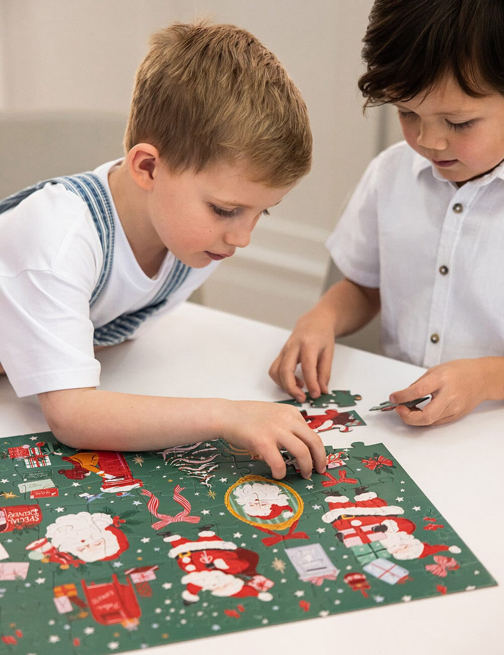 Christmas Santas 100pc Puzzle - Pure Apotheca