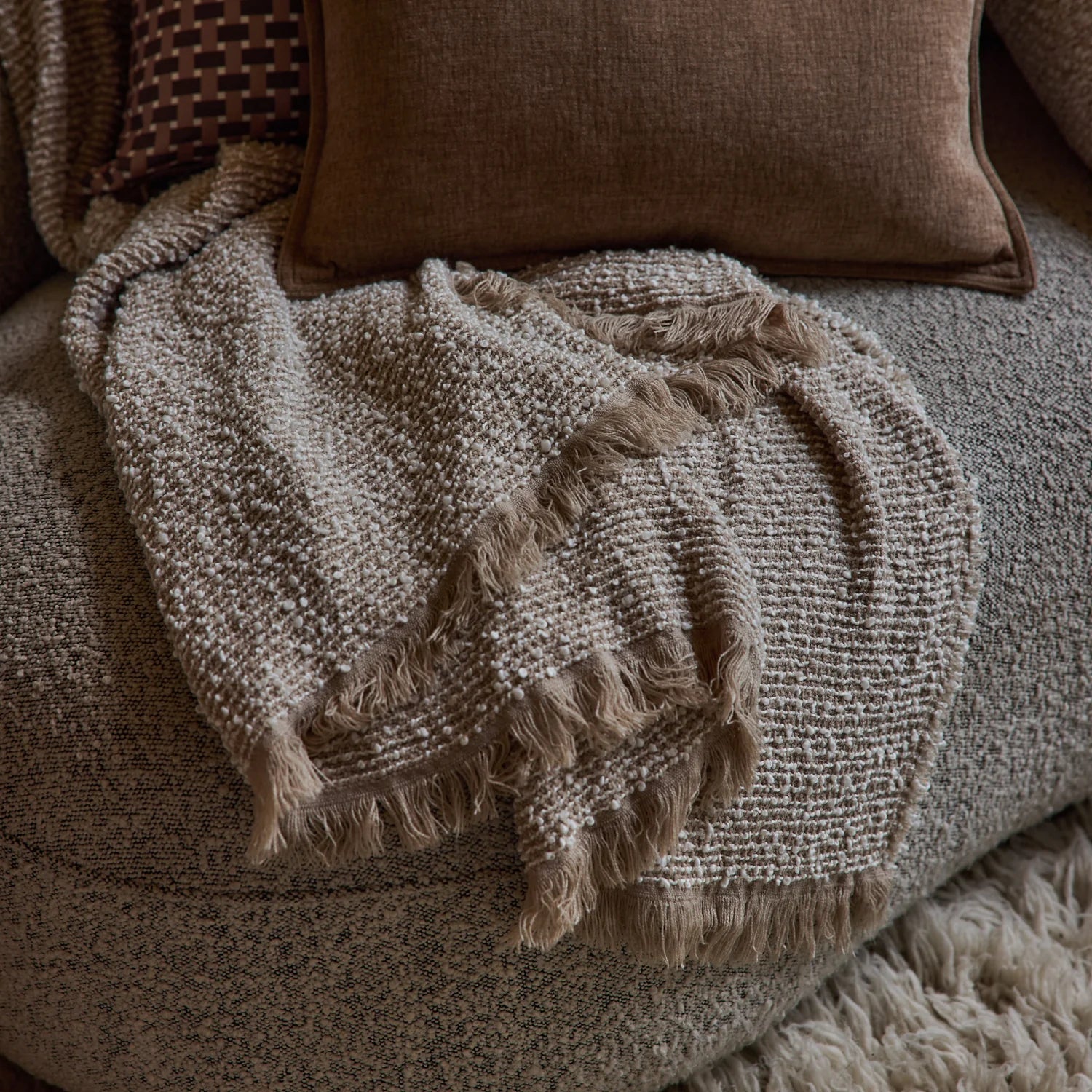 CLARA BEIGE CREAM THROW 160X200CM - Pure Apotheca