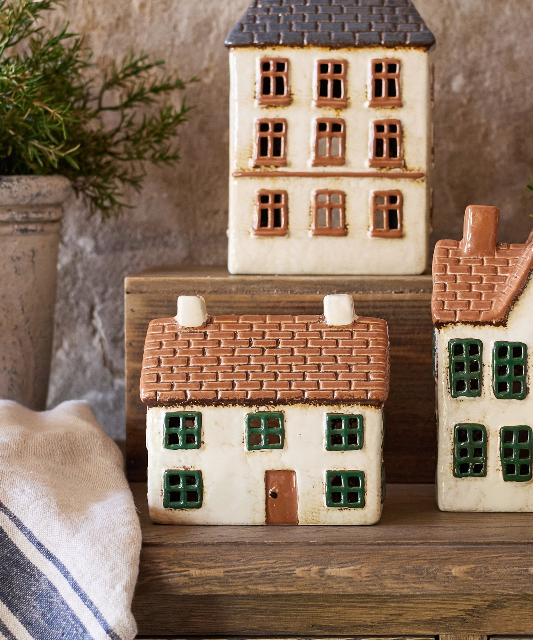 Cotswolds Country Tea Light Cottage - Pure Apotheca