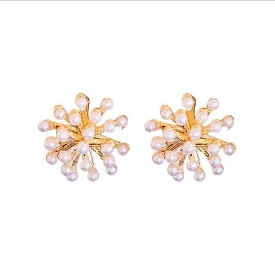 Daphne Firecracker Pearl Studs - Pure Apotheca