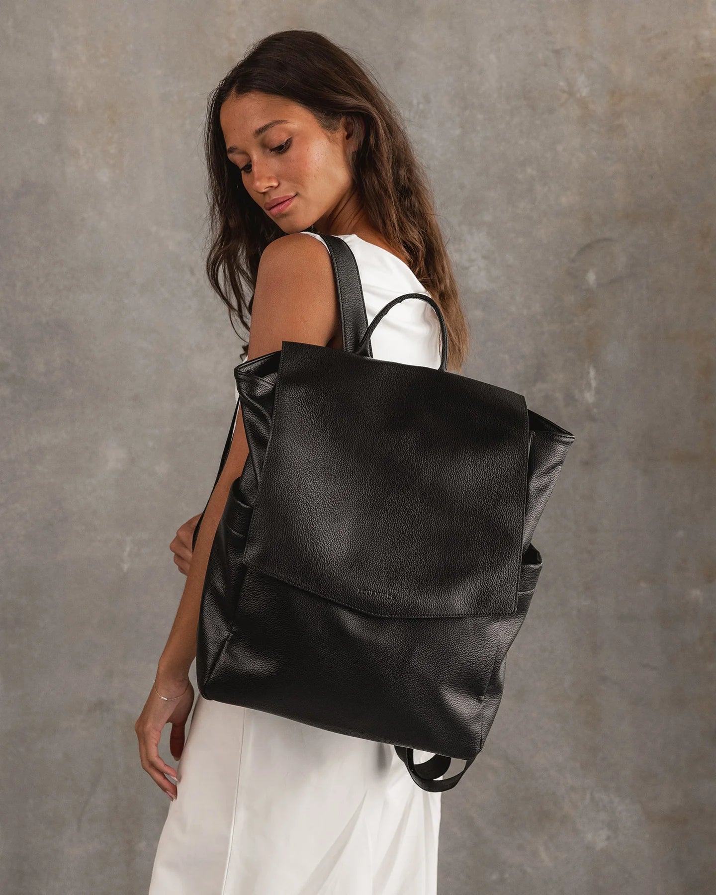 Drew Backpack Black - Pure Apotheca