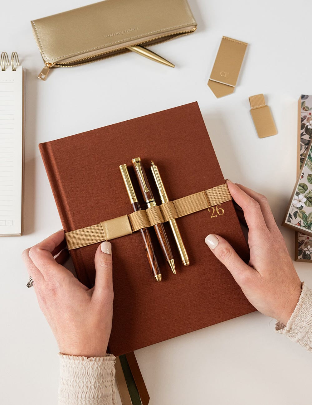Elastic Book Strap Gold - Pure Apotheca