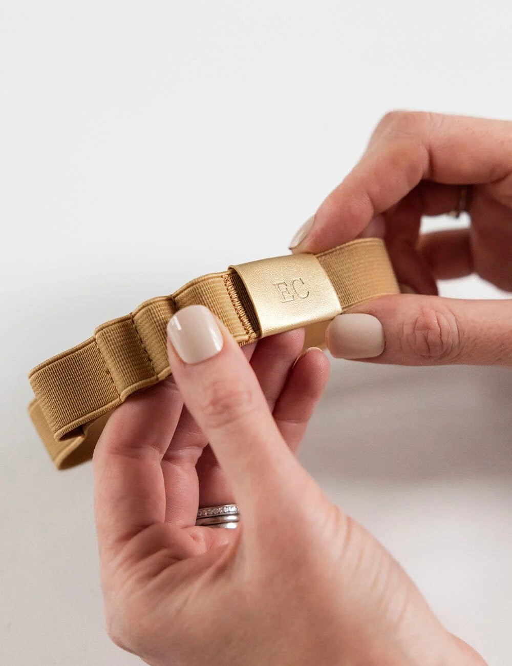 Elastic Book Strap Gold - Pure Apotheca